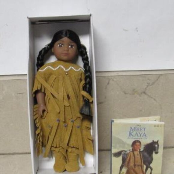 American Girl collector's find with mini me Native American - Picture 4 of 4